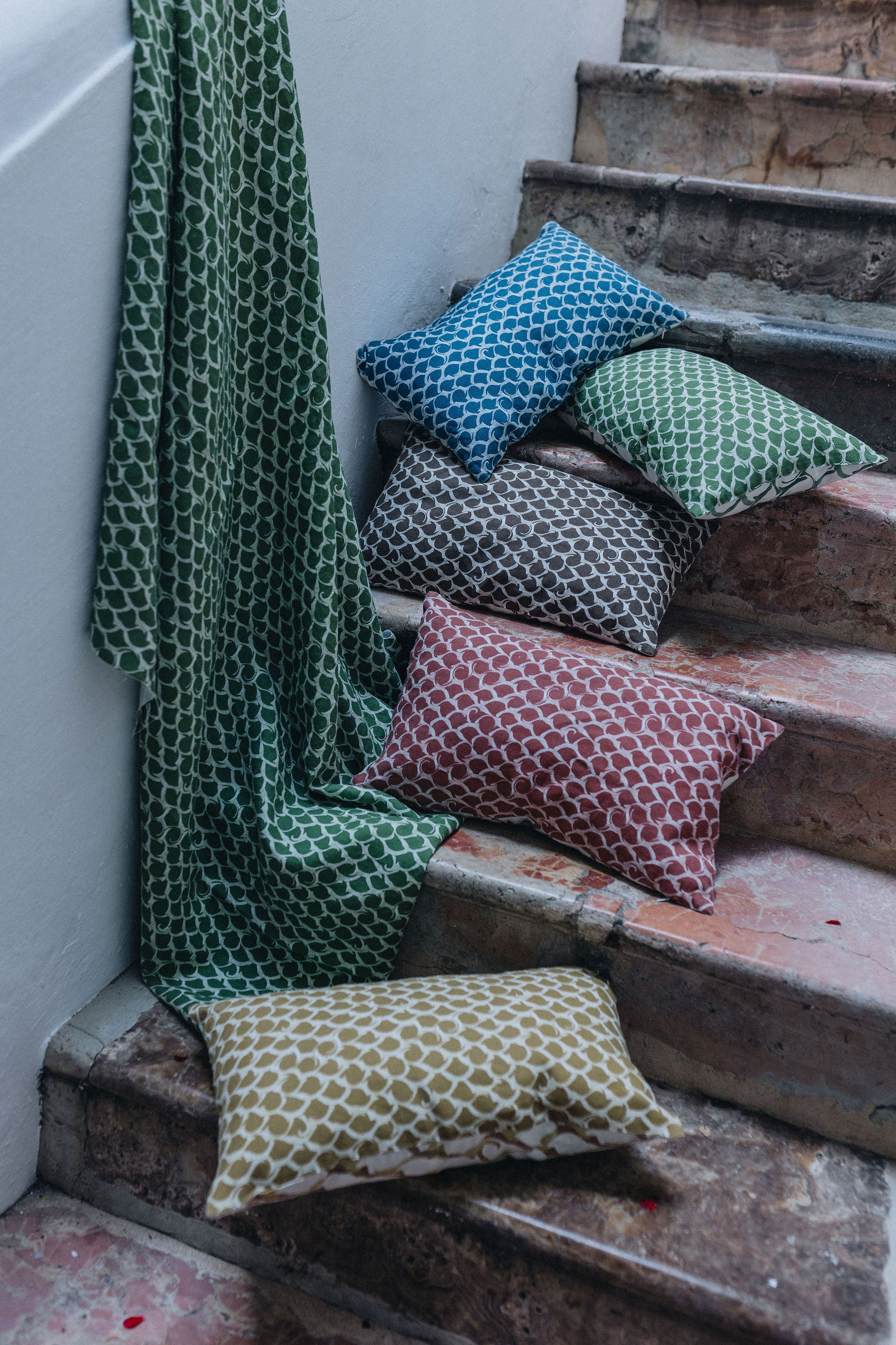 MINI SCALE FABRIC